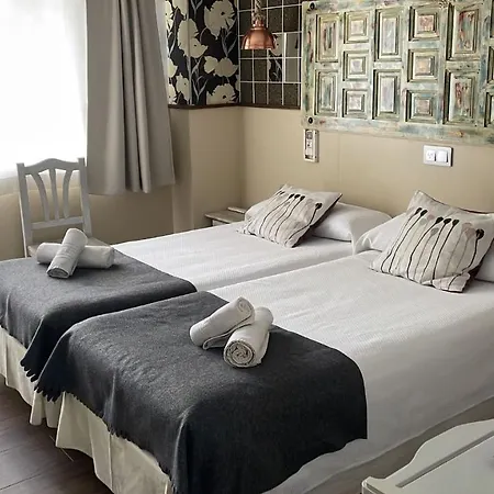 Hostal Boutique Luna de Gavín-3